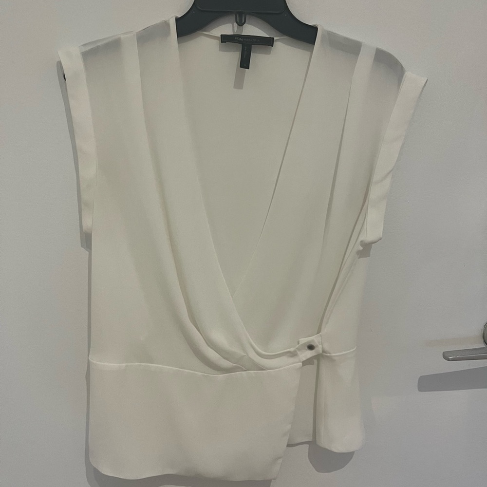 Bcbgmaxazria blouse